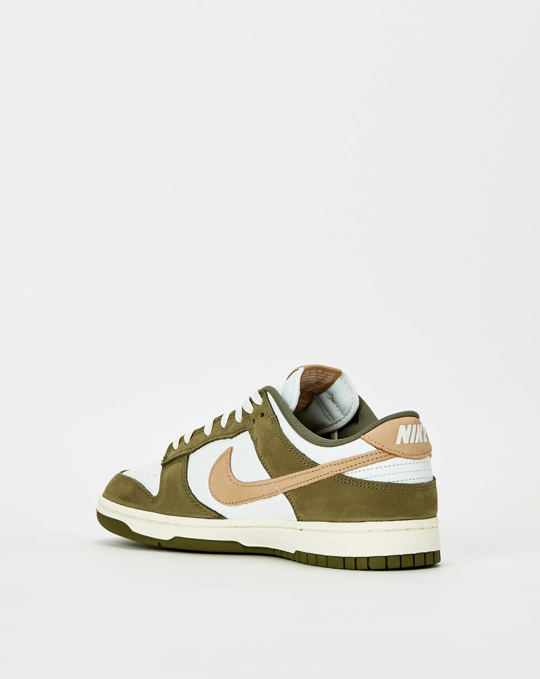 Dunk Low Retro Premium