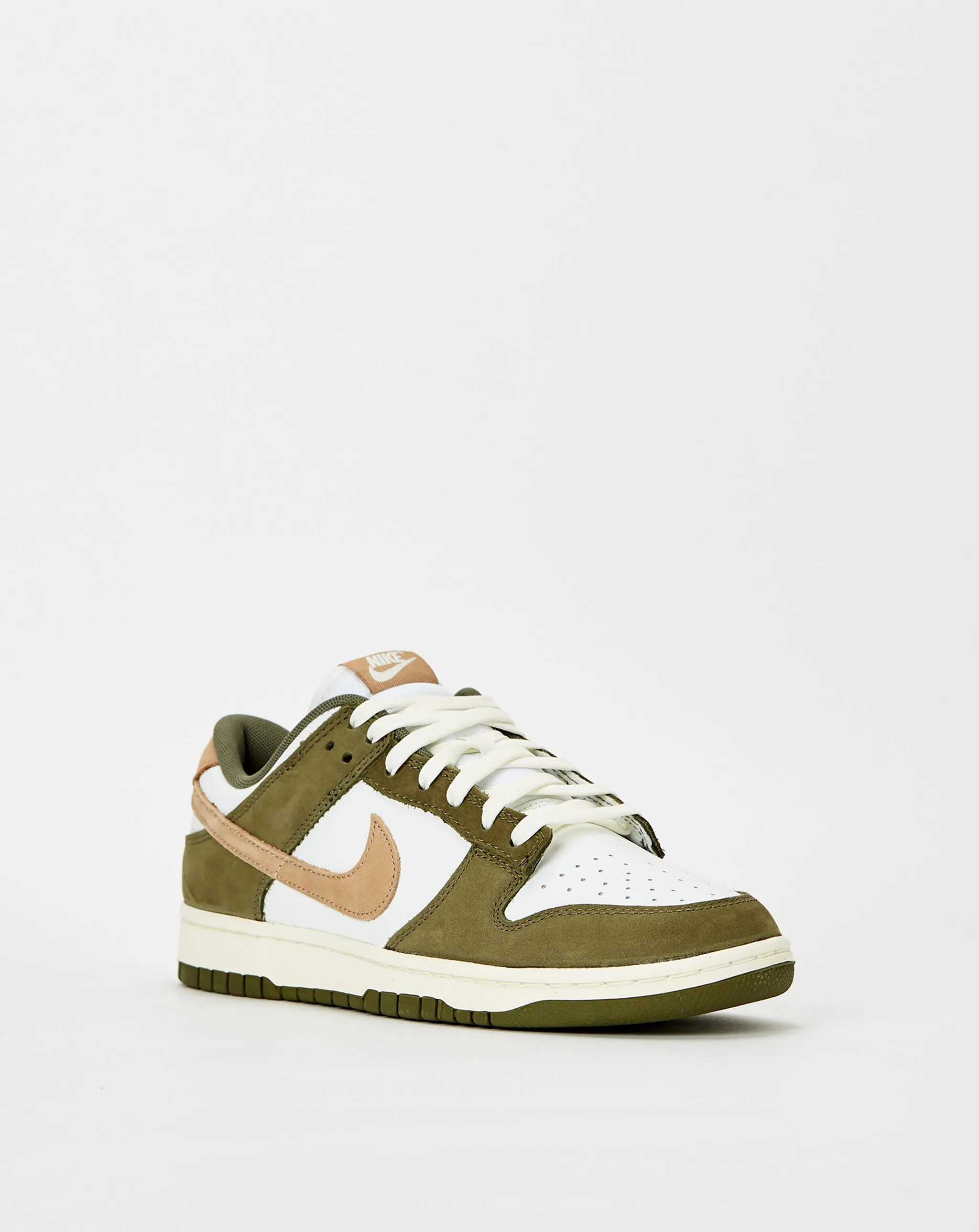 Dunk Low Retro Premium